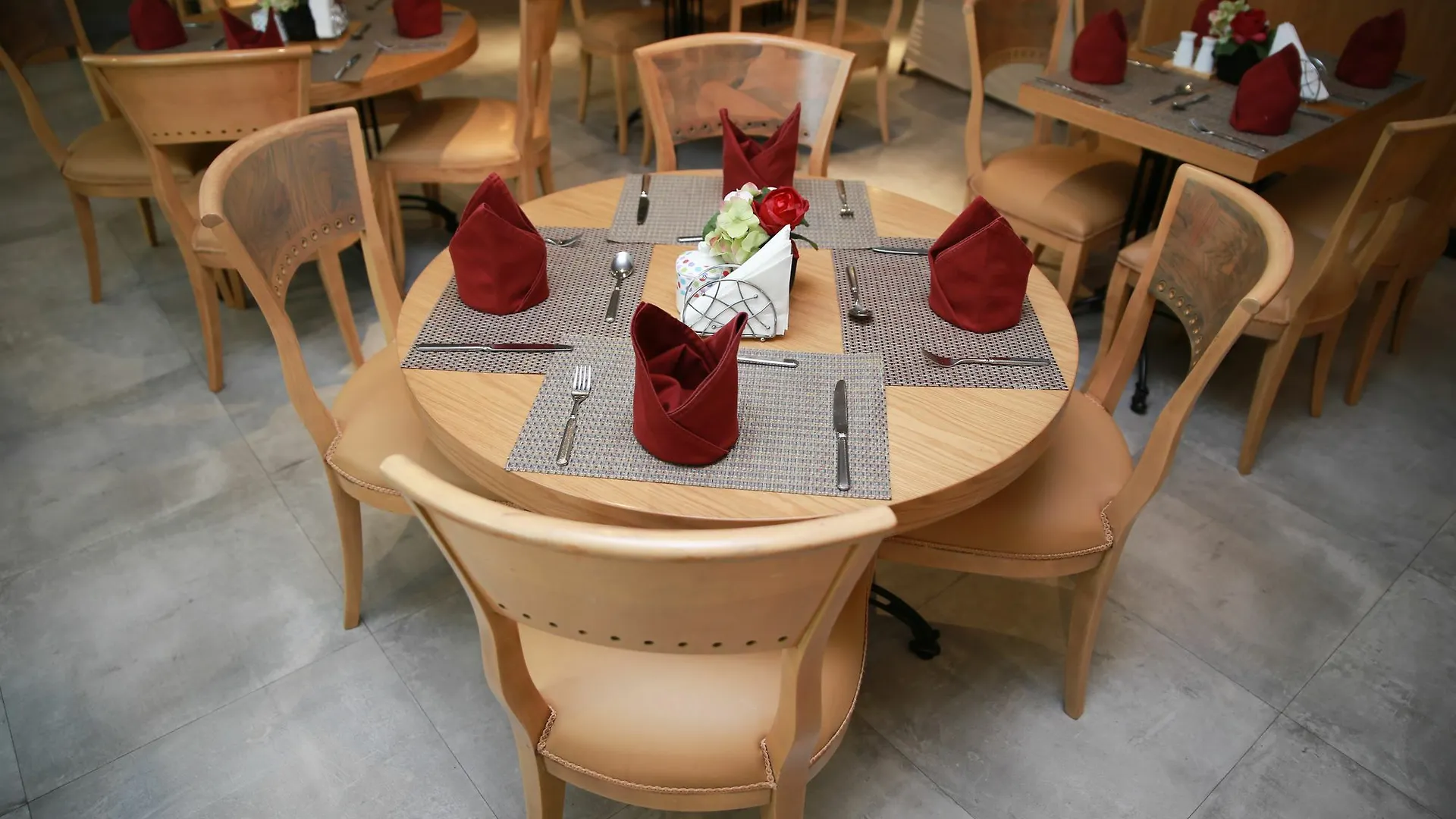 Versailles By Vieras Hotel Dubaï